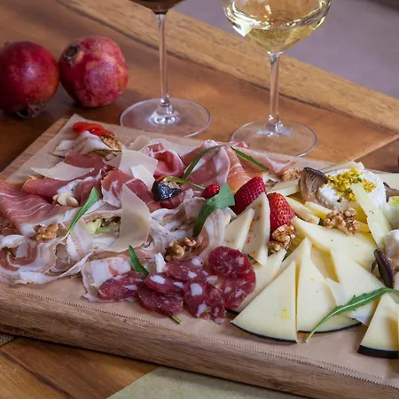 Il Borgo Relais 4* גרבינה אין פוליה