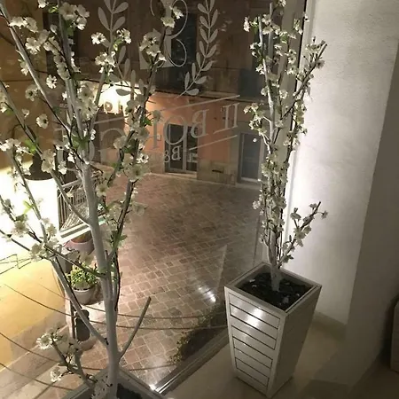 Il Borgo Relais לינה וארוחת בוקר